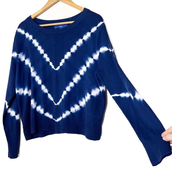 APT.9 Women’s Navy White Tie-Dye Swoop Crewneck Pullover Long Sleeve Sweater - Picture 5 of 16